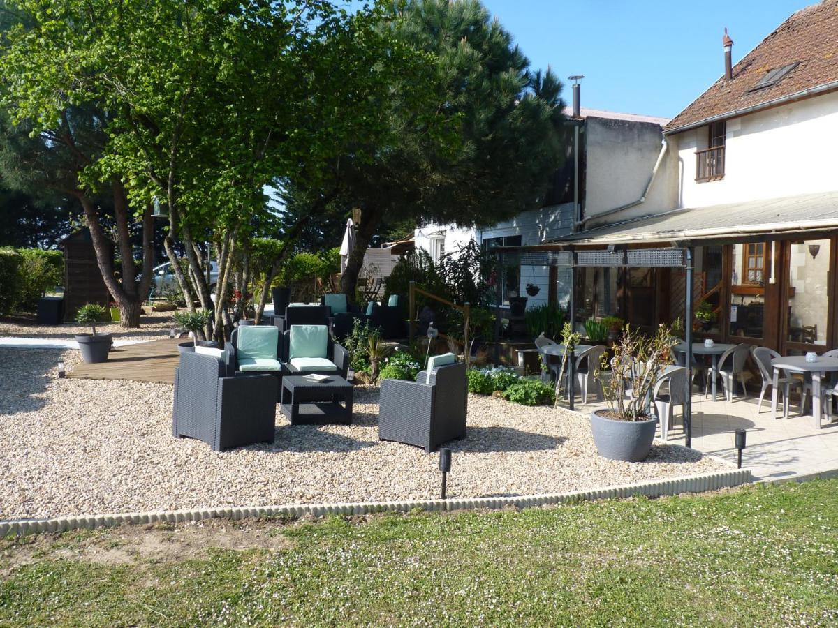L'Arum Antique Sainte-Catherine-de-Fierbois المظهر الخارجي الصورة